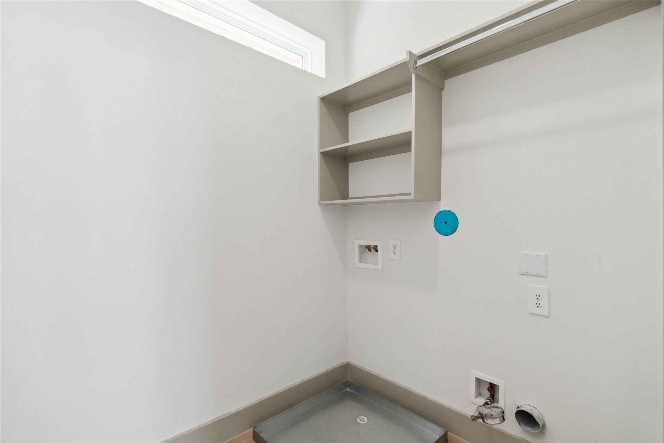 2943 Delafield Street Houston, TX 77023 - Photo 36 of 41 Laundry day feels less like a chore when it happens in a space this thoughtfully composed.