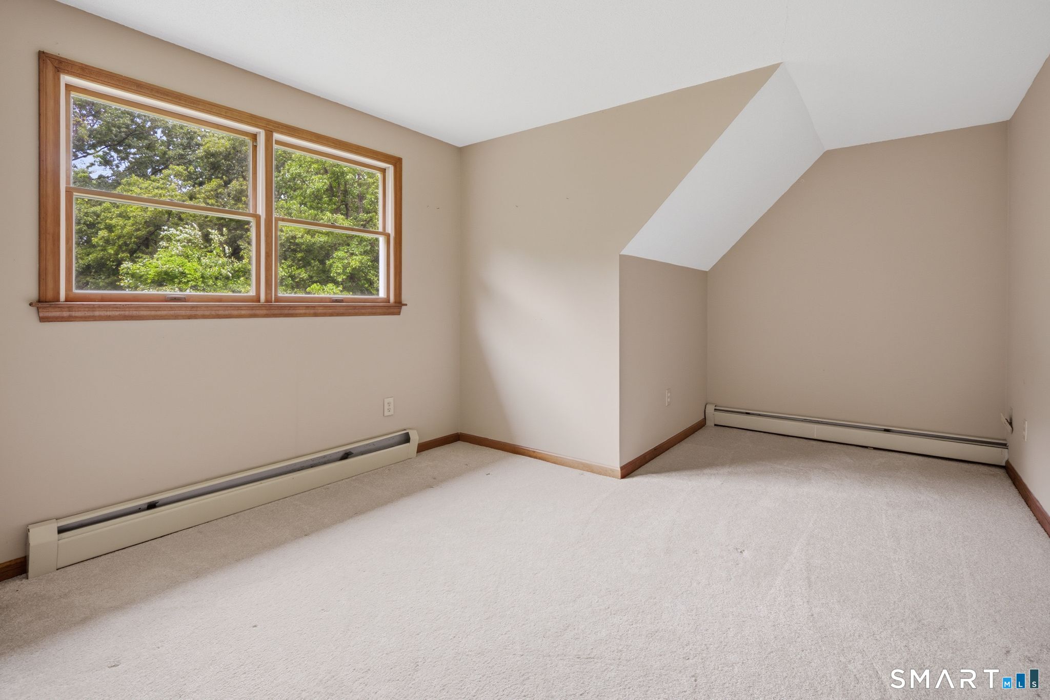 141 Hebron Road Bolton, CT 06043 - Photo 22 of 34 2nd floor bedroom 2