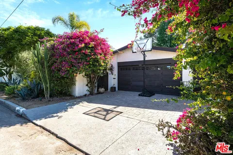 $1,649,000 | 4635 Bellflower Avenue, North Hollywood, CA 91602
