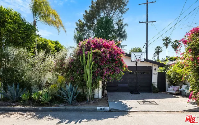 $1,649,000 | 4635 Bellflower Avenue, North Hollywood, CA 91602