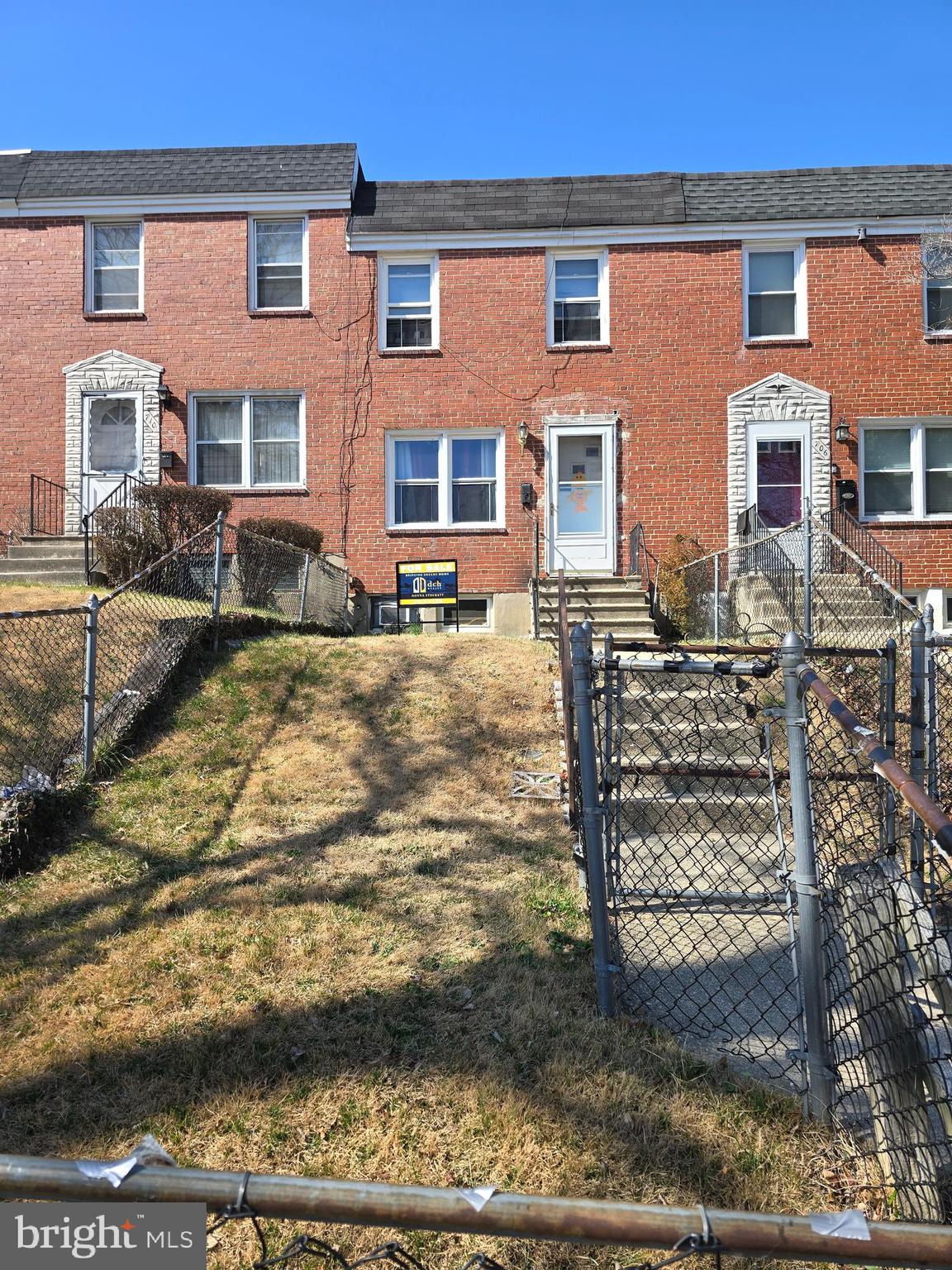 708 South Woodington Road Baltimore, MD 21229 - Photo 2 of 12