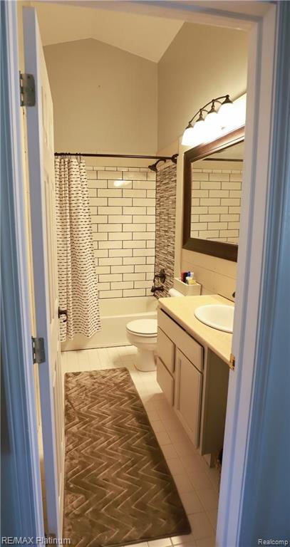1717 Dartmoor Drive Howell, MI 48843 - Photo 17 of 20