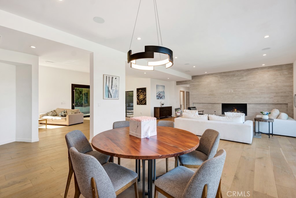 15641 High Knoll Road Encino, CA 91436 - Photo 14 of 72