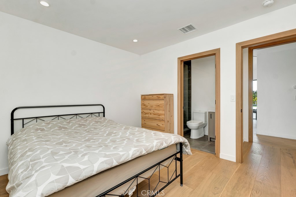 15641 High Knoll Road Encino, CA 91436 - Photo 21 of 72