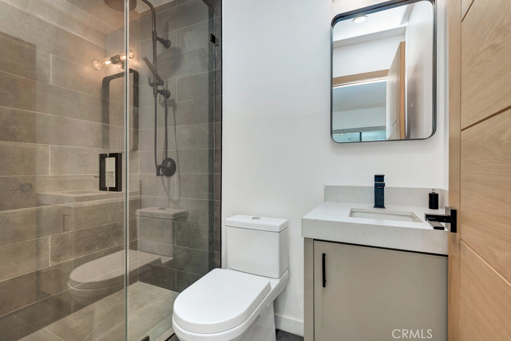 15641 High Knoll Road Encino, CA 91436 - Photo 22 of 72