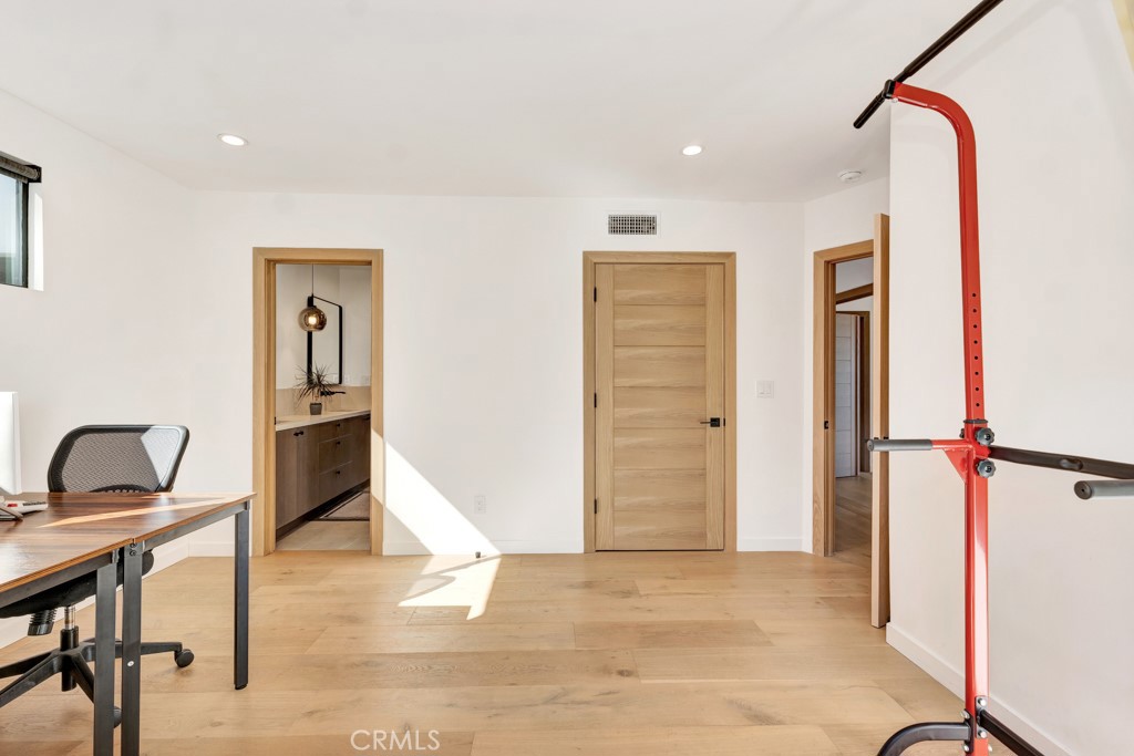 15641 High Knoll Road Encino, CA 91436 - Photo 23 of 72