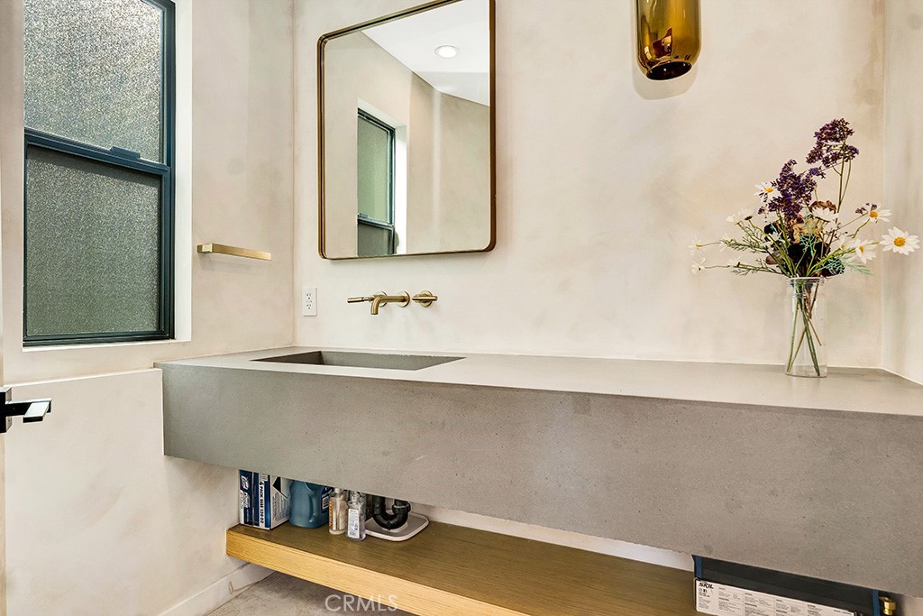 15641 High Knoll Road Encino, CA 91436 - Photo 32 of 72