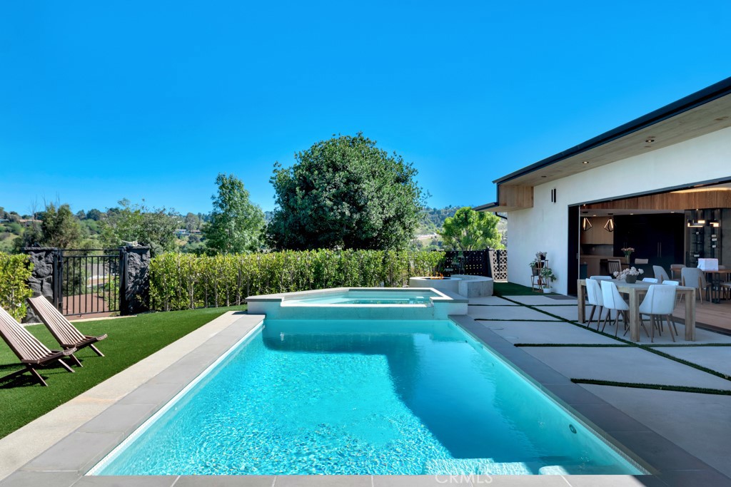 15641 High Knoll Road Encino, CA 91436 - Photo 35 of 72