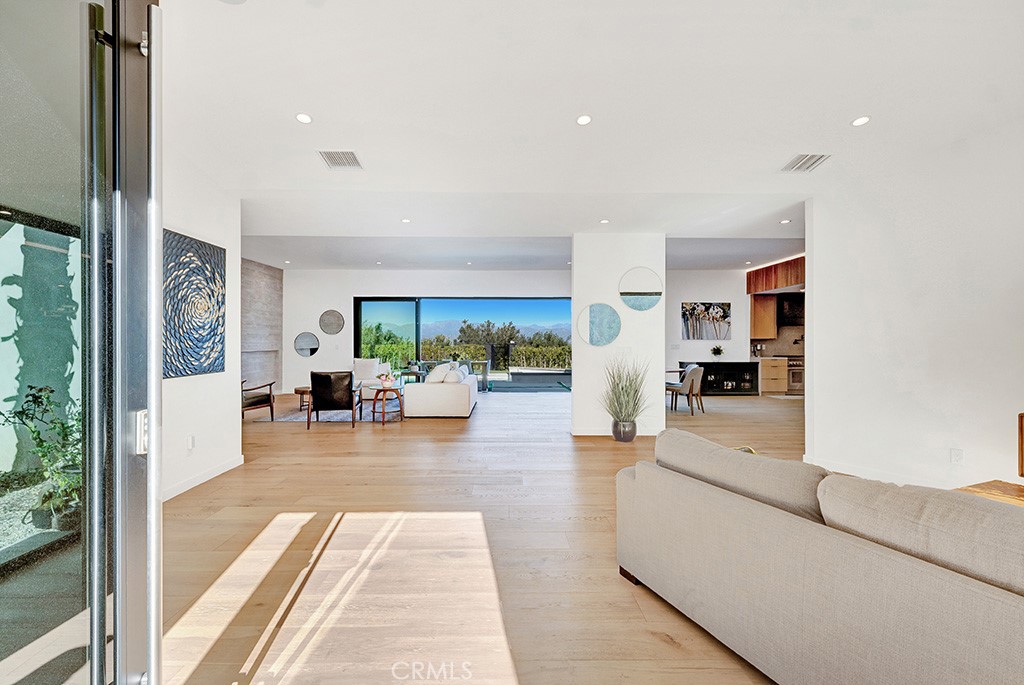 15641 High Knoll Road Encino, CA 91436 - Photo 6 of 72