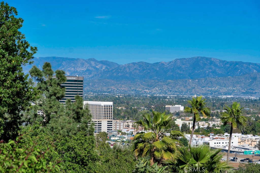 15641 High Knoll Road Encino, CA 91436 - Photo 69 of 72