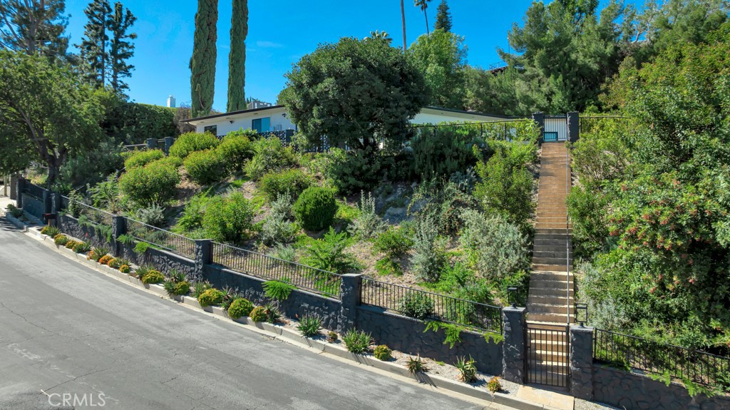 15641 High Knoll Road Encino, CA 91436 - Photo 71 of 72