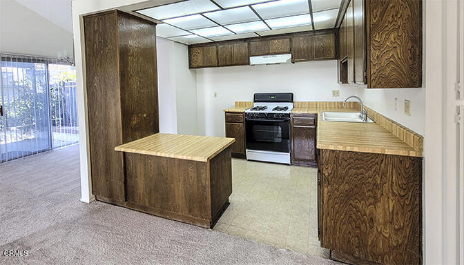 643 Holly Avenue Oxnard, CA 93036 - Photo 8 of 20