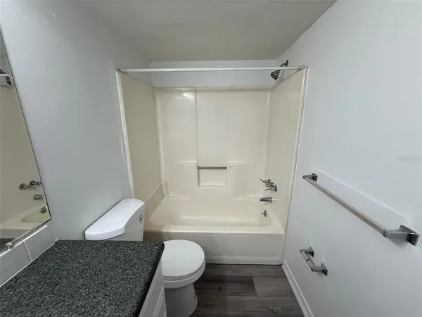 $1,200 | 1035 Southwest 9th Street, Unit 1, Gainesville, FL 32601