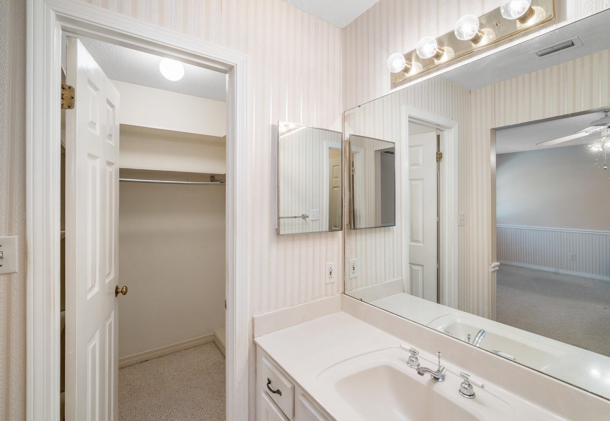 6639 Jackson Square Daphne, AL 36526 - Photo 20 of 29 Bathroom 2