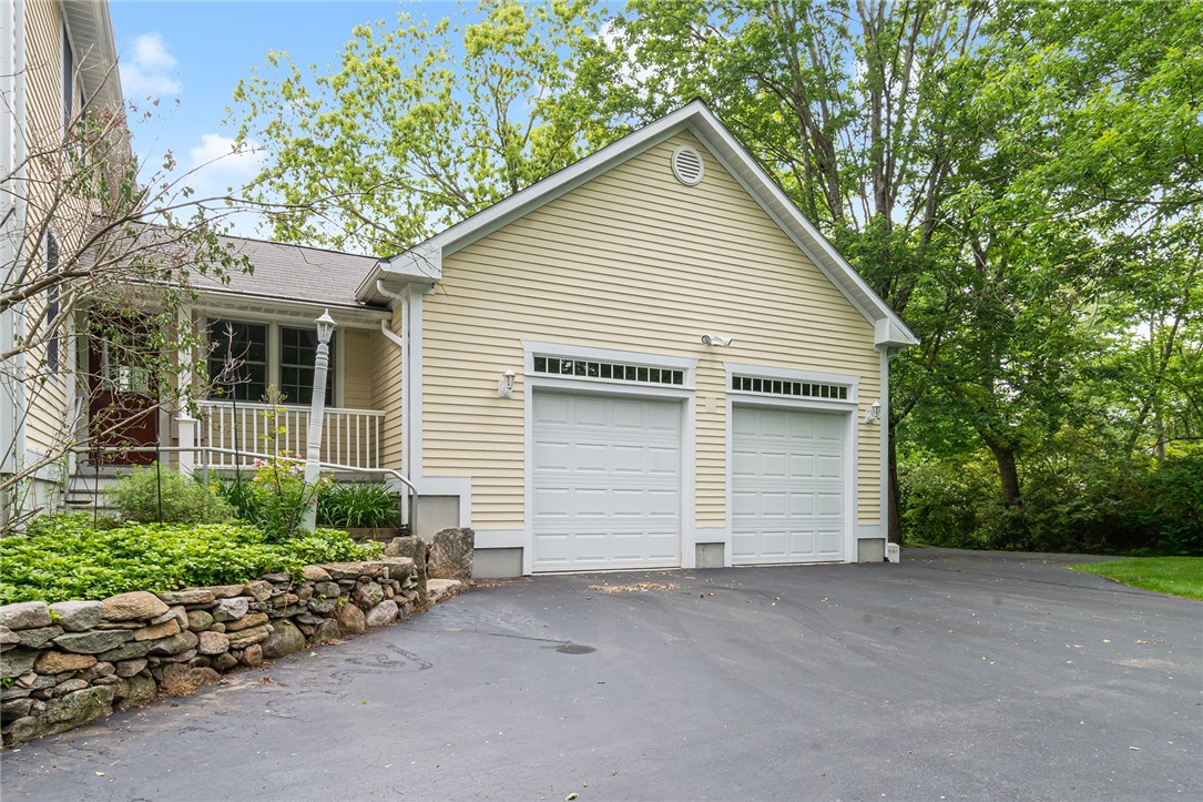 1767 S Road South Kingstown, RI 02881 - Photo 35 of 37