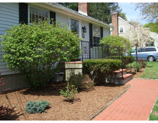 61 Wesley Road Framingham, MA 01701 - Photo 15 of 17 Gallery Image 15