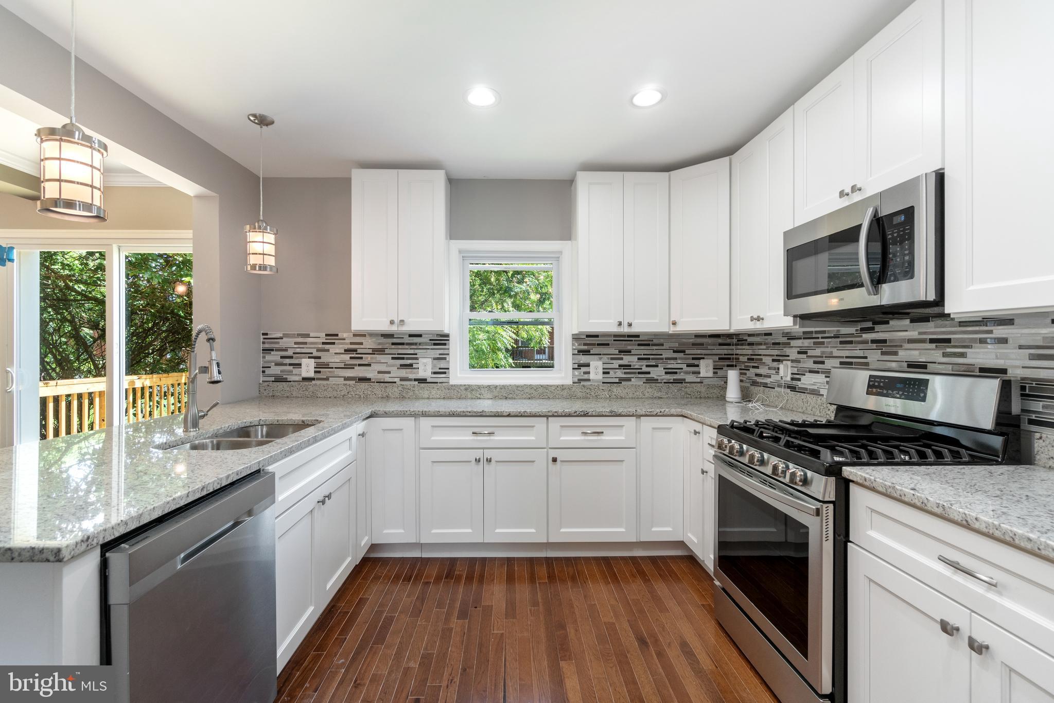4045 Cedardale Road Baltimore, MD 21215 - Photo 11 of 40 Gallery Image 11