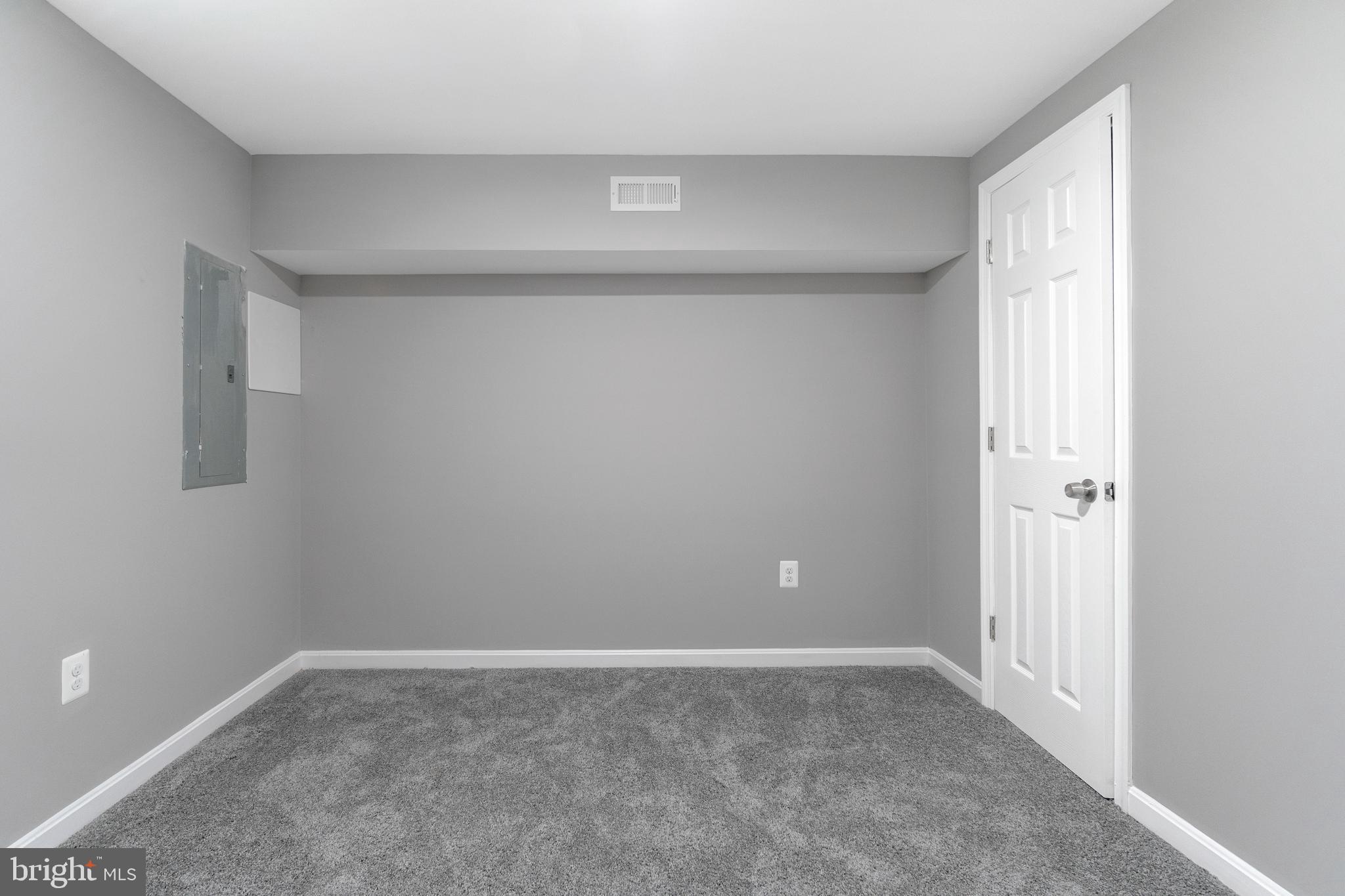 4045 Cedardale Road Baltimore, MD 21215 - Photo 21 of 40 Gallery Image 21