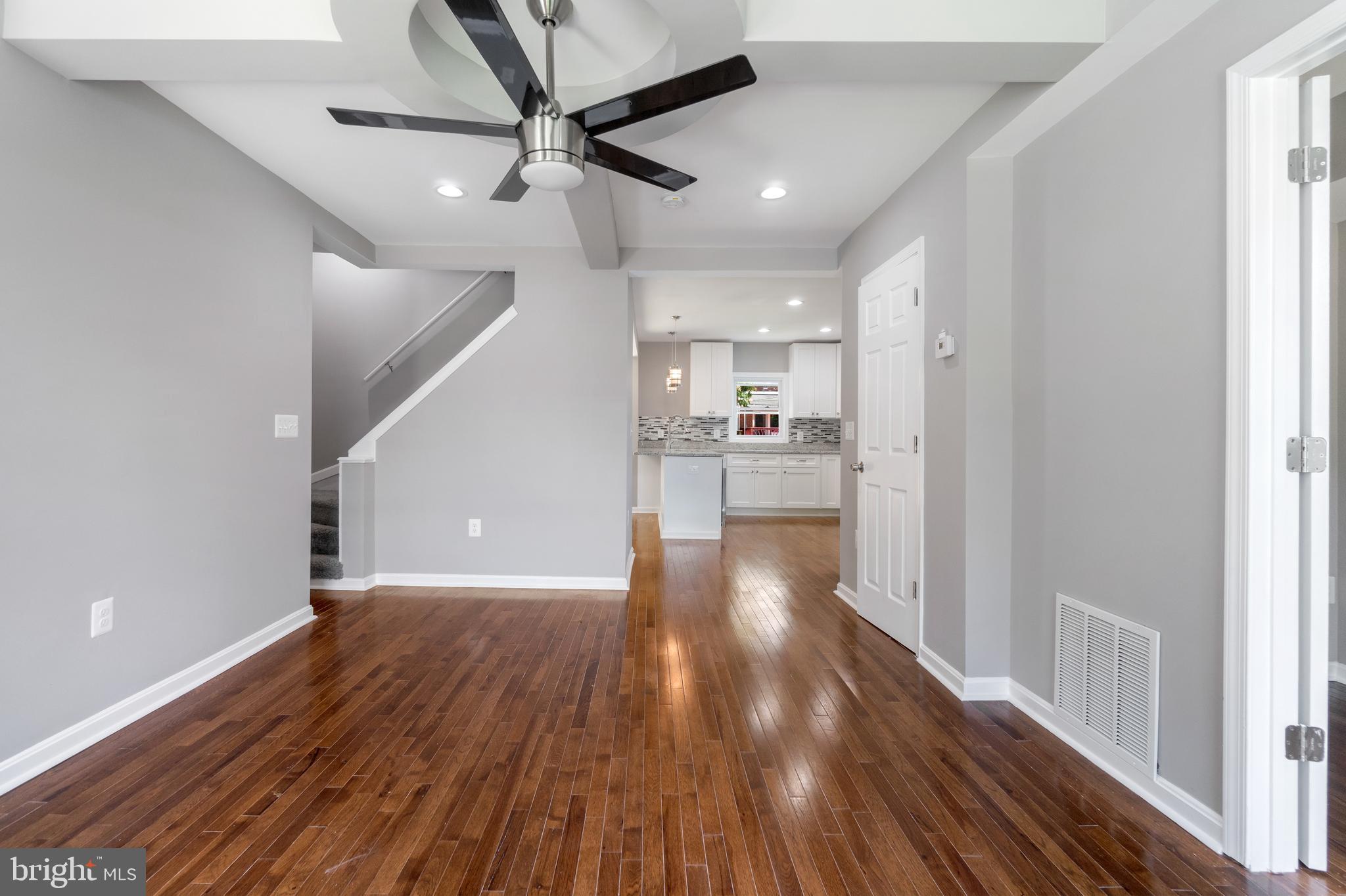4045 Cedardale Road Baltimore, MD 21215 - Photo 4 of 40 Gallery Image 4