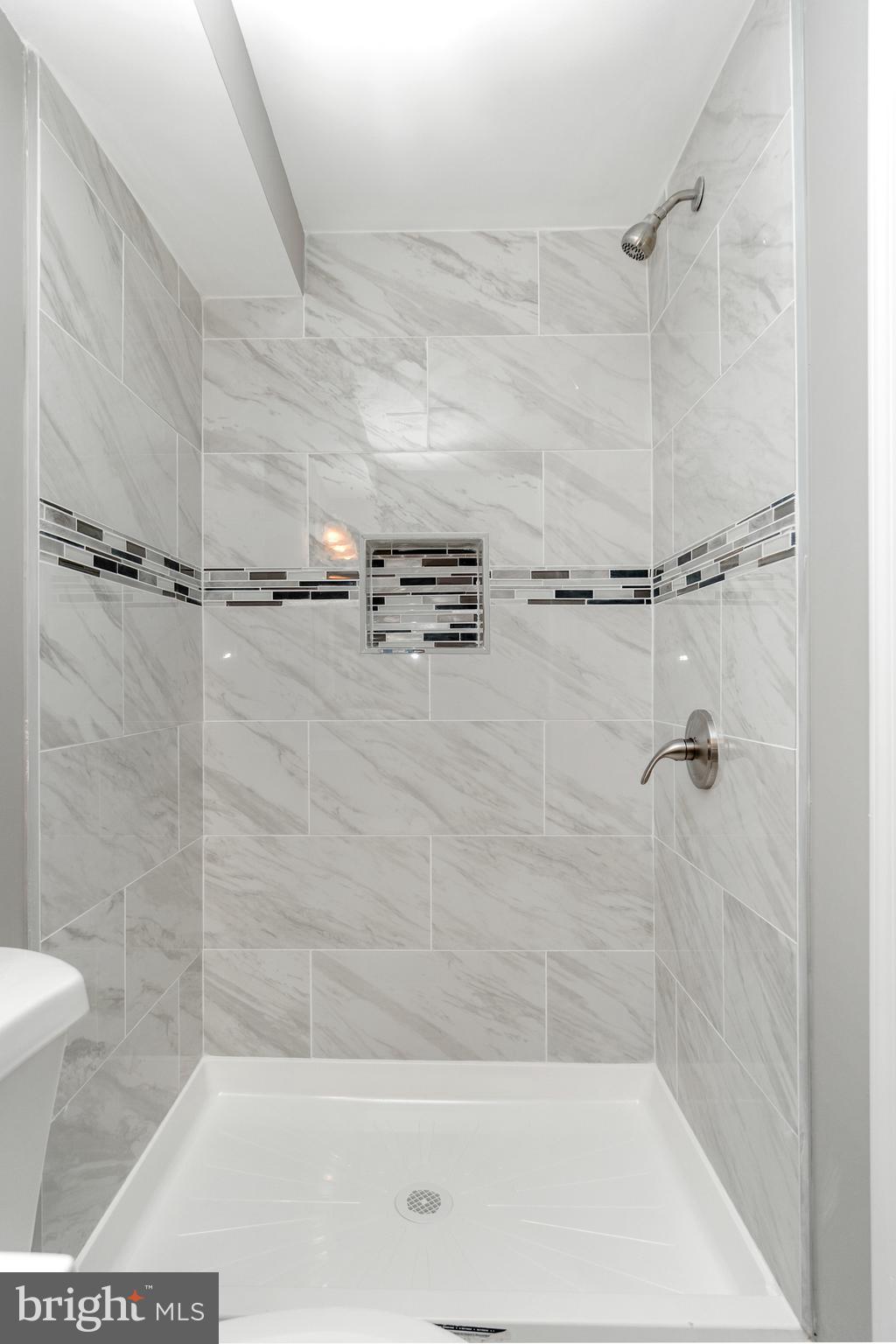 4045 Cedardale Road Baltimore, MD 21215 - Photo 32 of 40 Gallery Image 32
