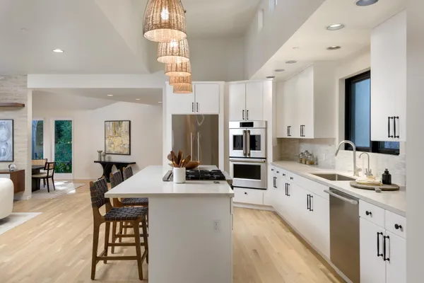 $6,595,000 | 2135 Veloz Drive, Montecito, CA 93108