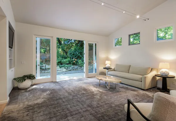 $6,595,000 | 2135 Veloz Drive, Montecito, CA 93108
