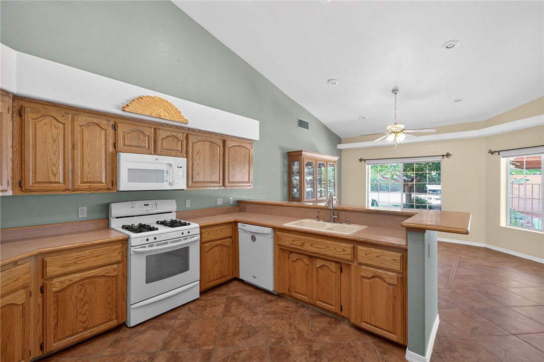 4302 Rising Sun Avenue Kingman, AZ 86401 - Photo 12 of 89