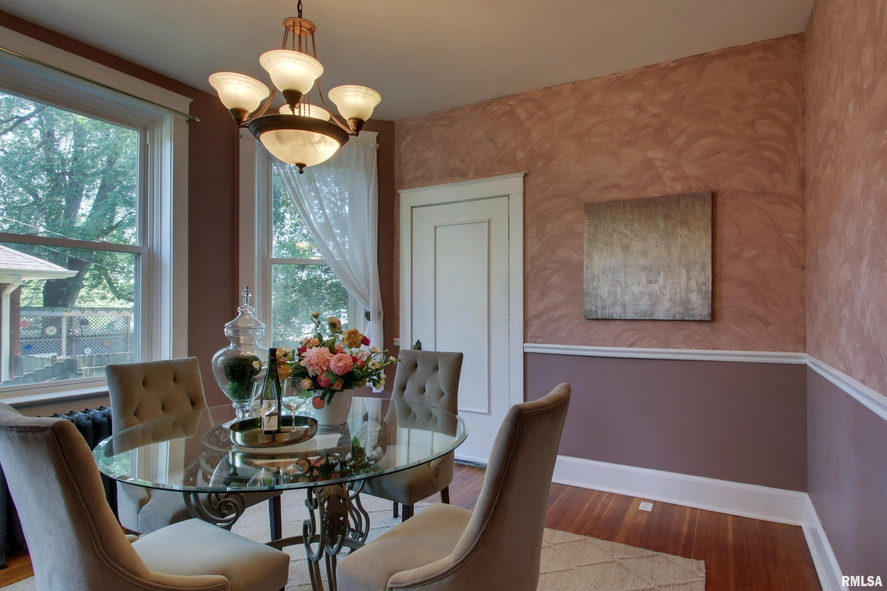 1512 Spring Street Quincy, IL 62301 - Photo 8 of 32 Gallery Image 8