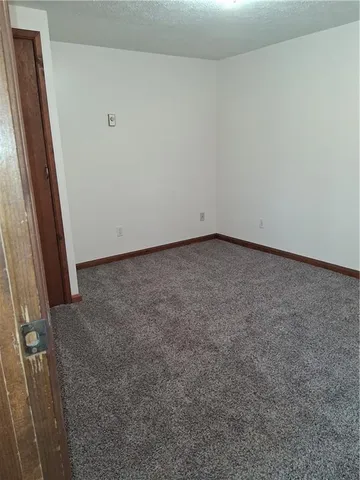 $136,900 | 418 Vance Drive, Burgettstown, PA 15021