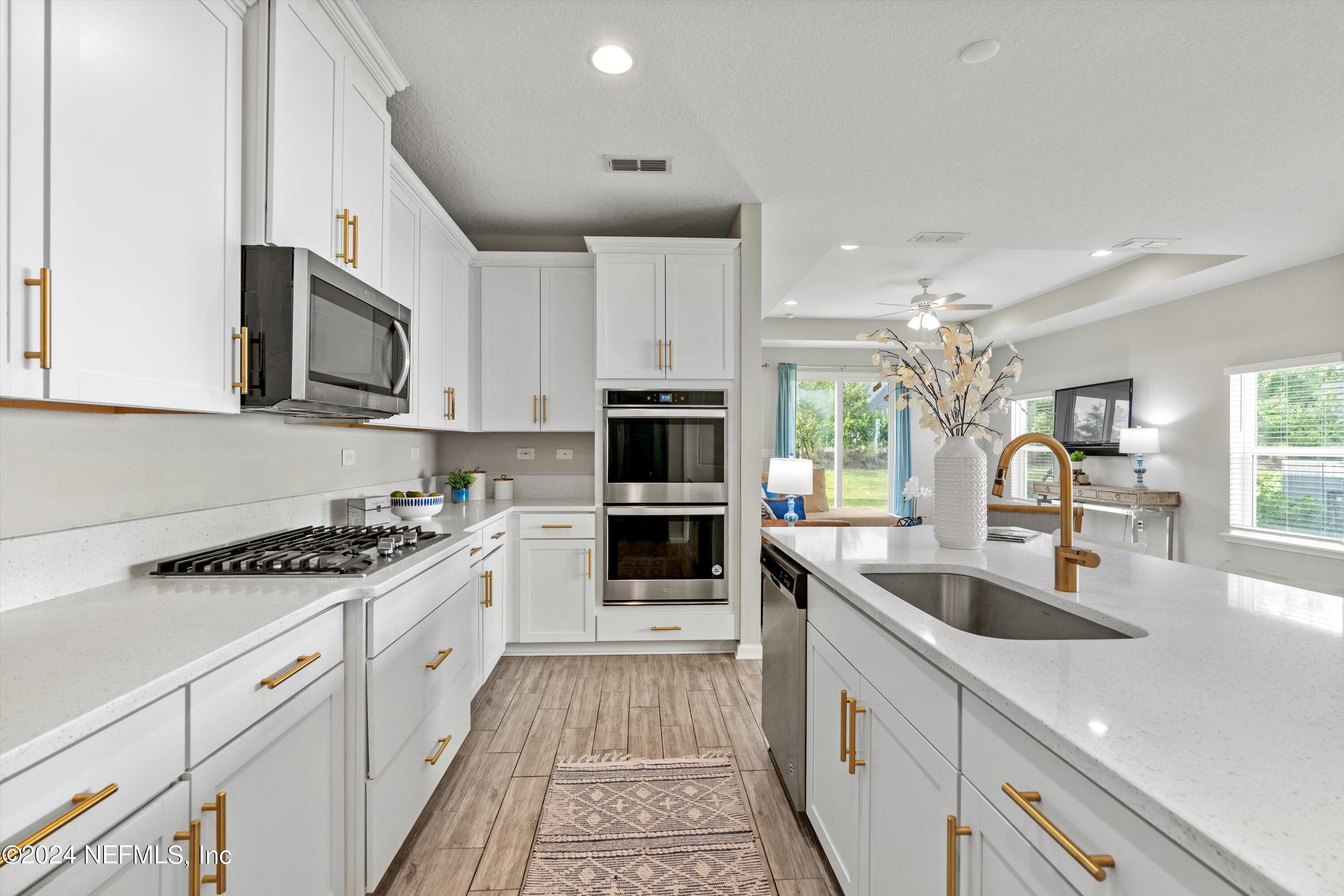 152 Windermere Way St. Augustine, FL 32095 - Photo 4 of 47 12-Kitchen