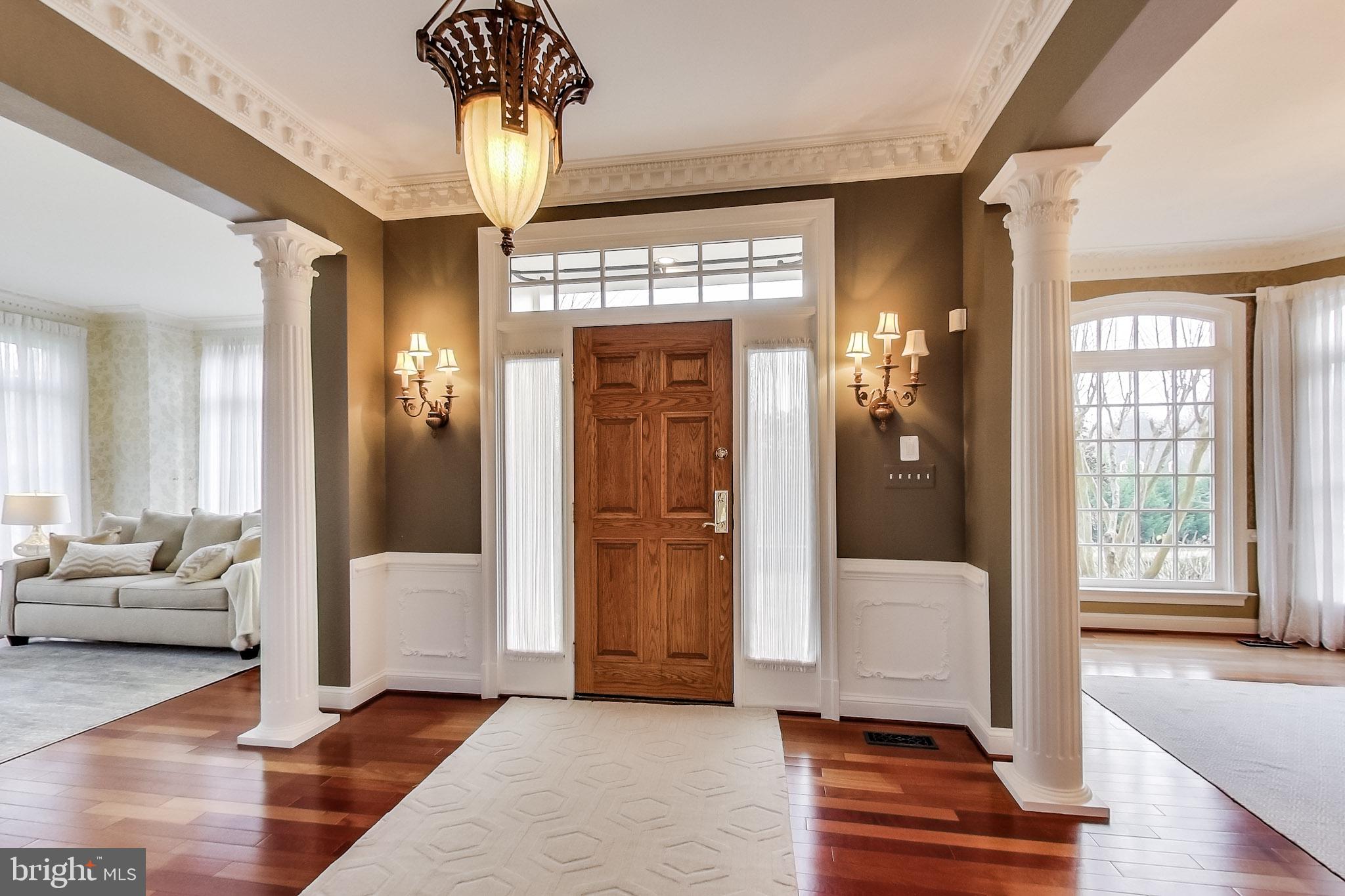 8893 Windy Ridge Way McLean, VA 22102 - Photo 15 of 52 Foyer