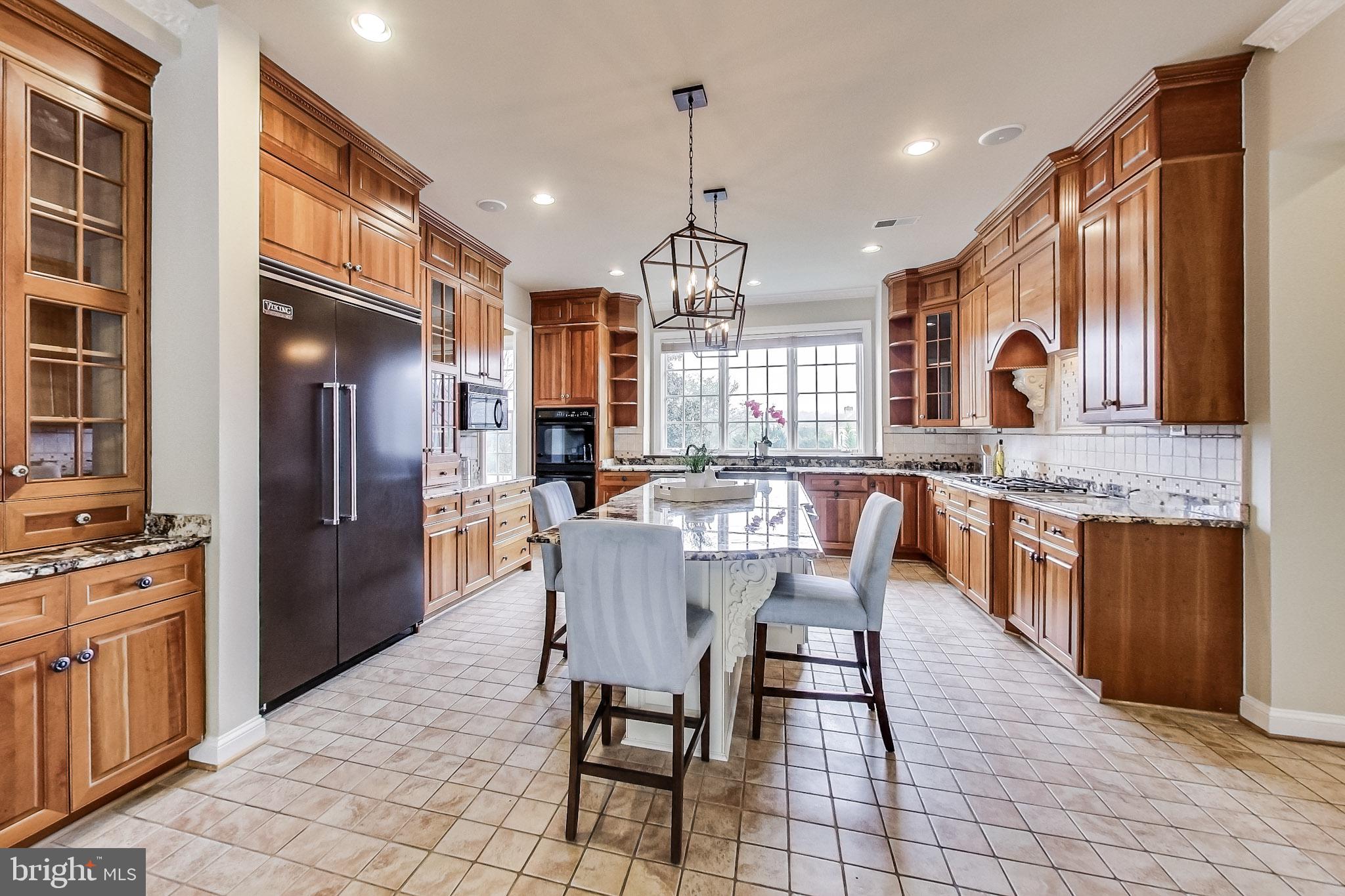 8893 Windy Ridge Way McLean, VA 22102 - Photo 21 of 52 Eat-In Kitchen