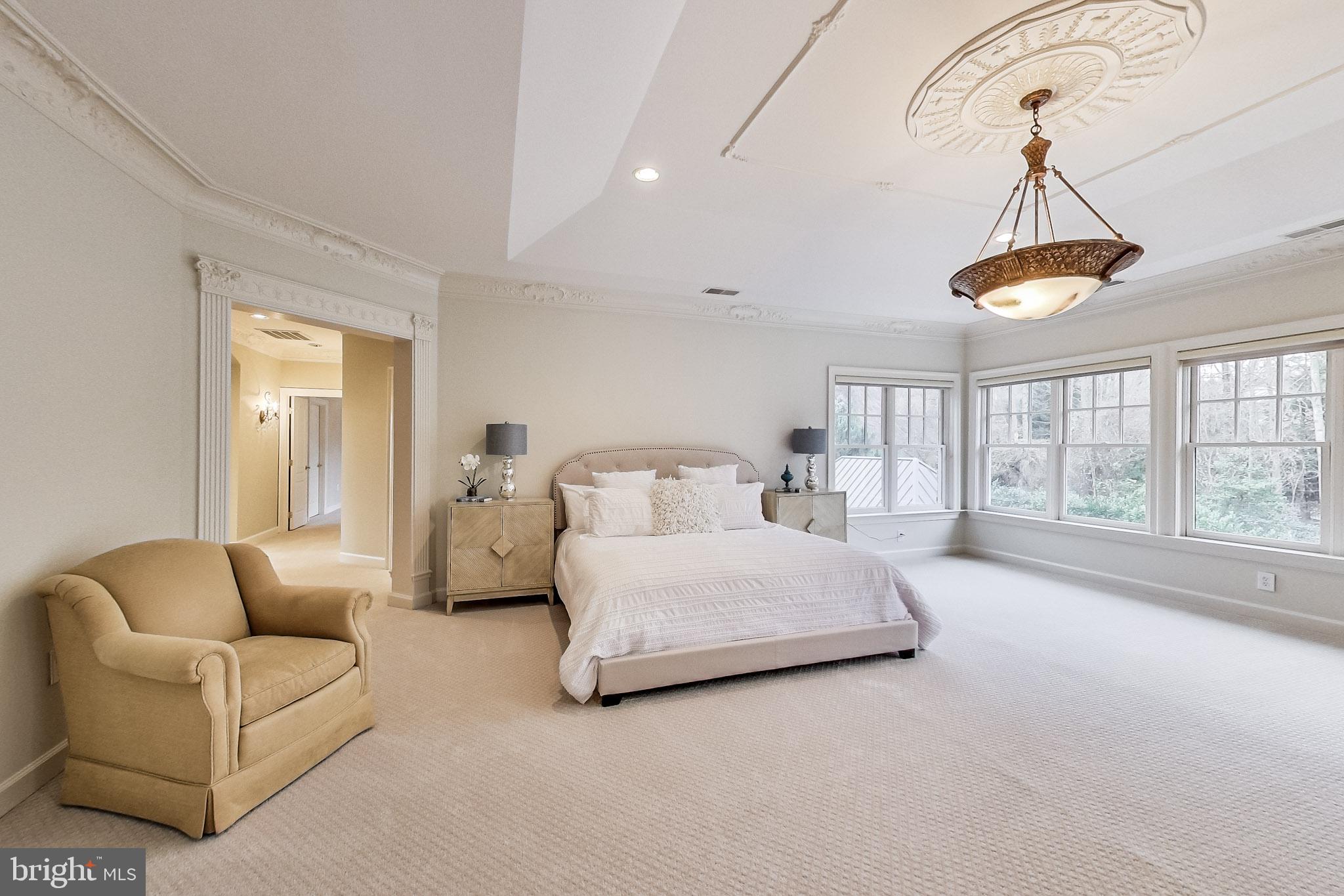 8893 Windy Ridge Way McLean, VA 22102 - Photo 31 of 52 Owner's Suite