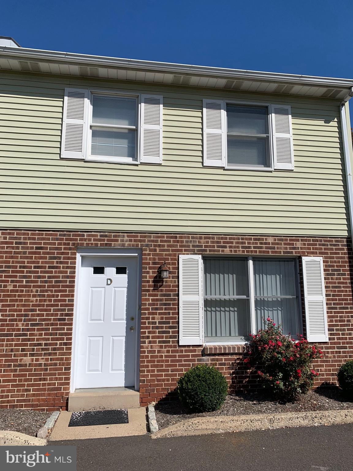 1029 North York Road Road, Unit D Willow Grove, PA 19090 - Photo 2 of 12 a front view of a house