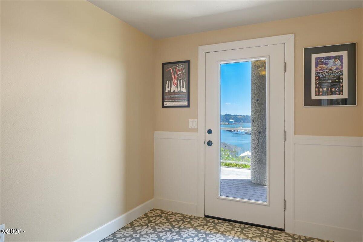 811 Southwest 12th Street Newport, OR 97365 - Photo 58 of 85