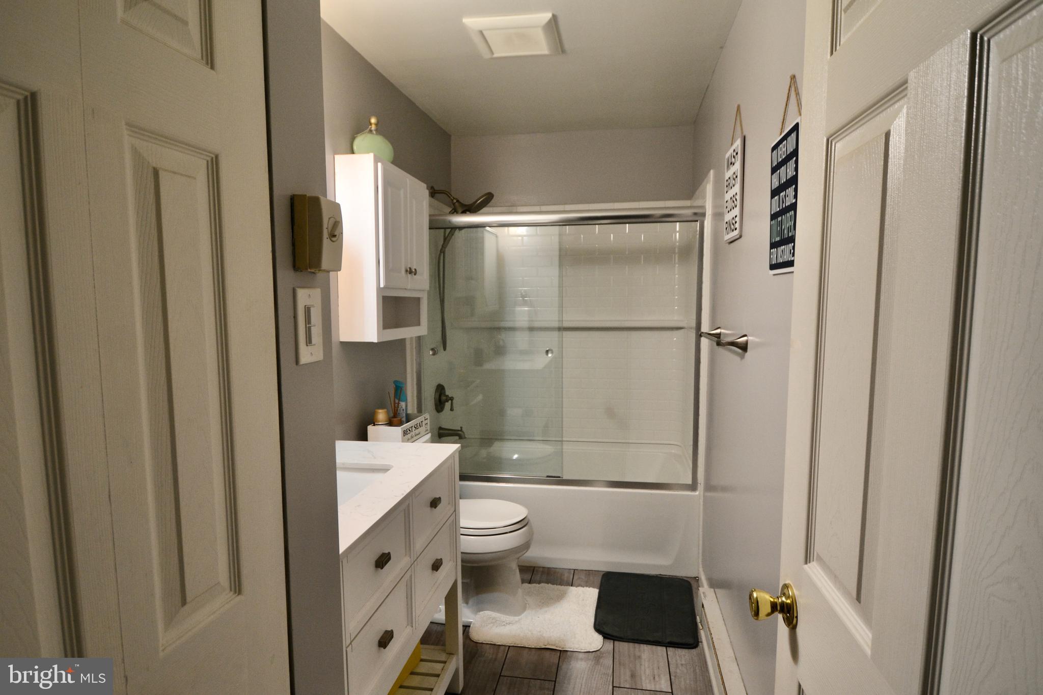 509 3rd Avenue Waterford Works, NJ 08089 - Photo 5 of 50 Full Bathroom