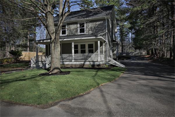 34 Ipswich Road Topsfield, MA 01983 - Photo 2 of 27 a front view of house with yard