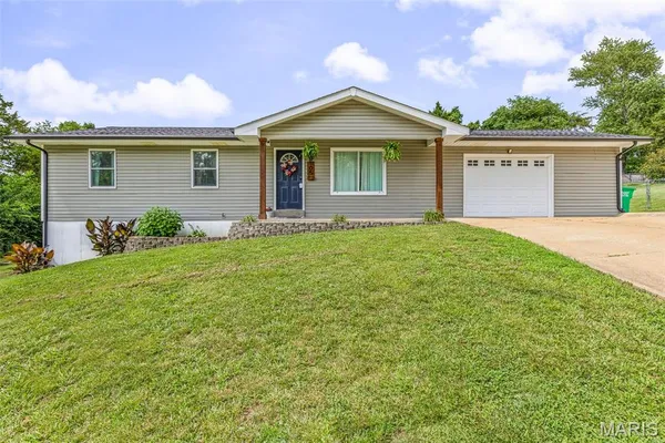 $250,000 | 105 Meadow Lane, Hillsboro, MO 63050