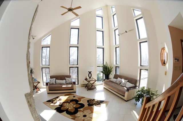 $2,100 | 3105 Red Fox Lane, Long Pond, PA 18334