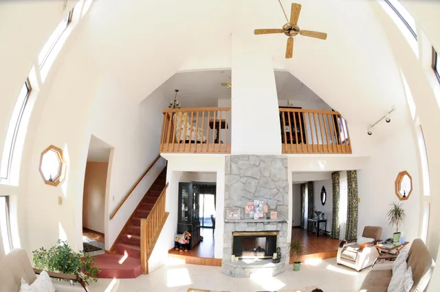 $2,100 | 3105 Red Fox Lane, Long Pond, PA 18334