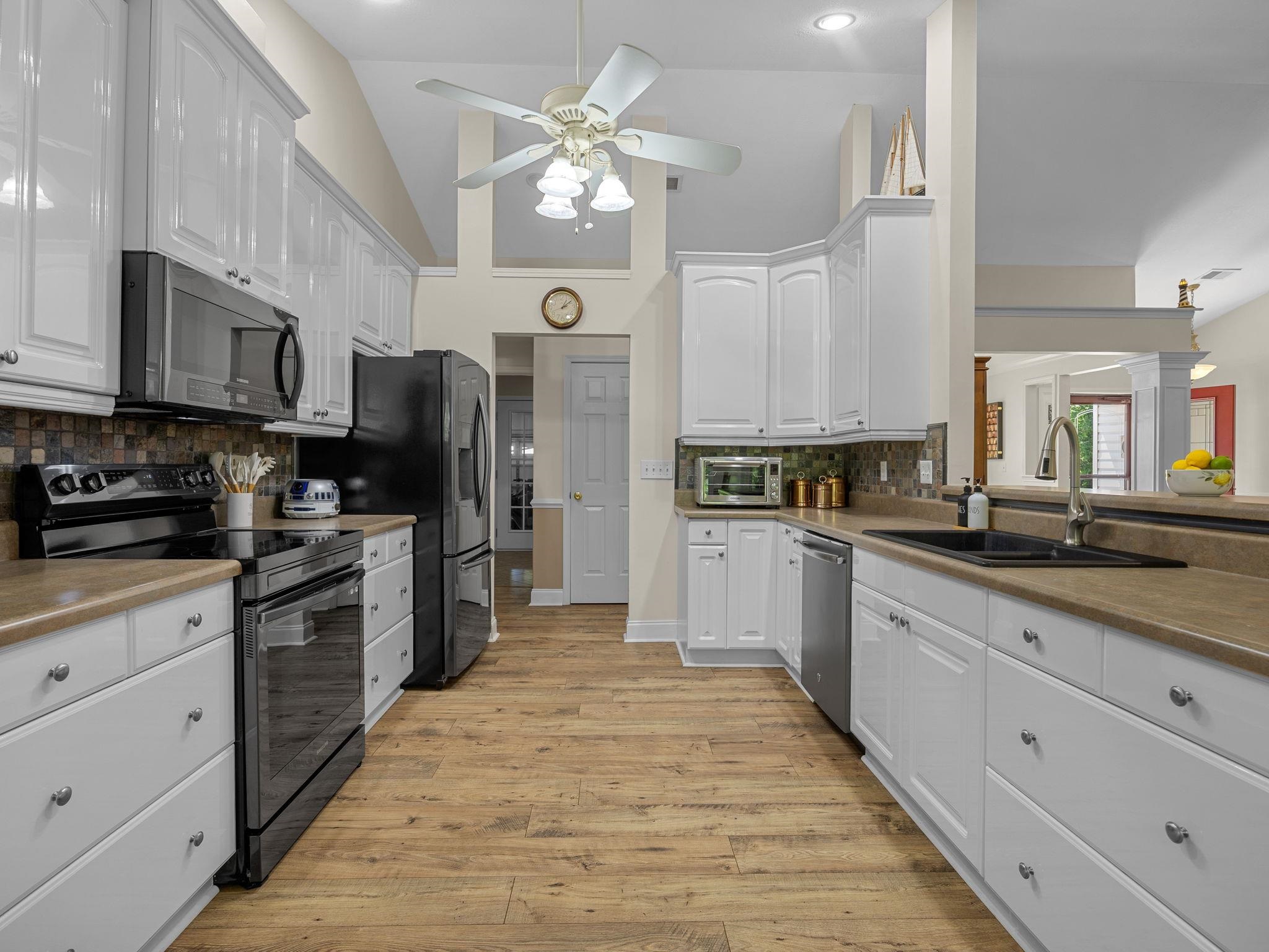 46 Lee Street Lyman, SC 29365 - Photo 17 of 50