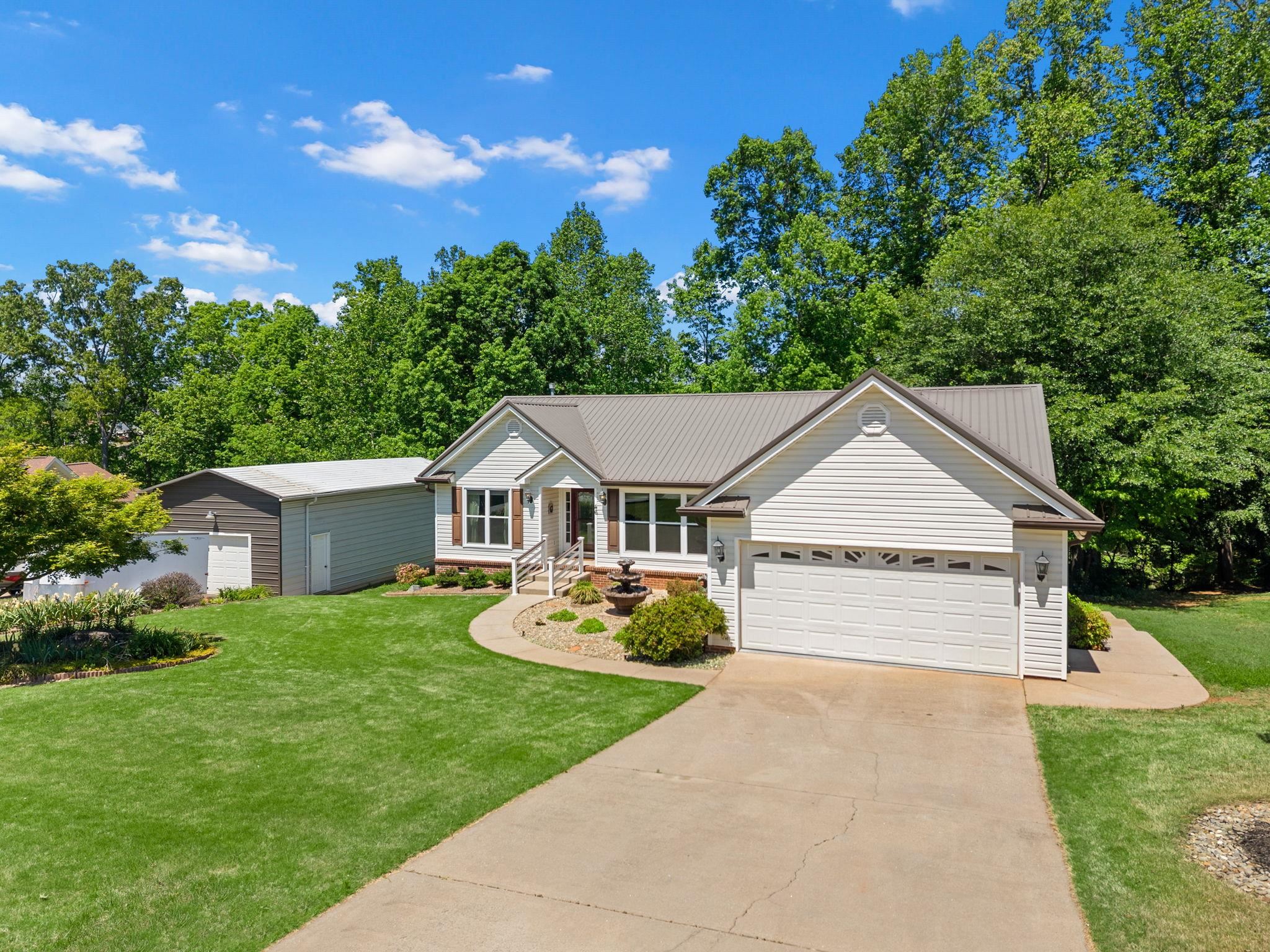 46 Lee Street Lyman, SC 29365 - Photo 4 of 50