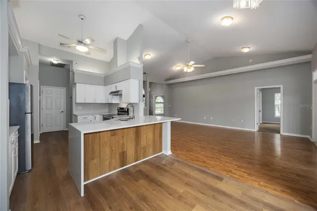 $2,600 | 2339 Miles Court, Lakeland, FL 33812