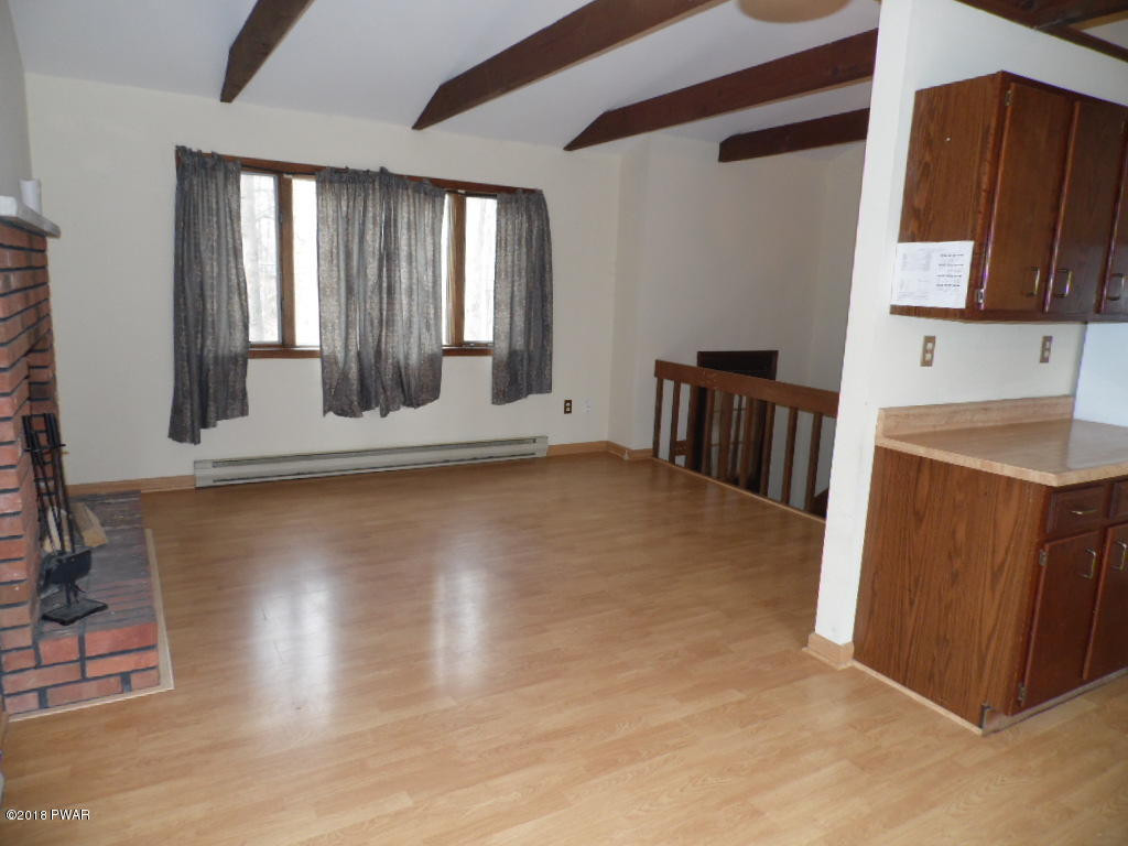 144 Cabin Road Milford, PA 18337 - Photo 7 of 27