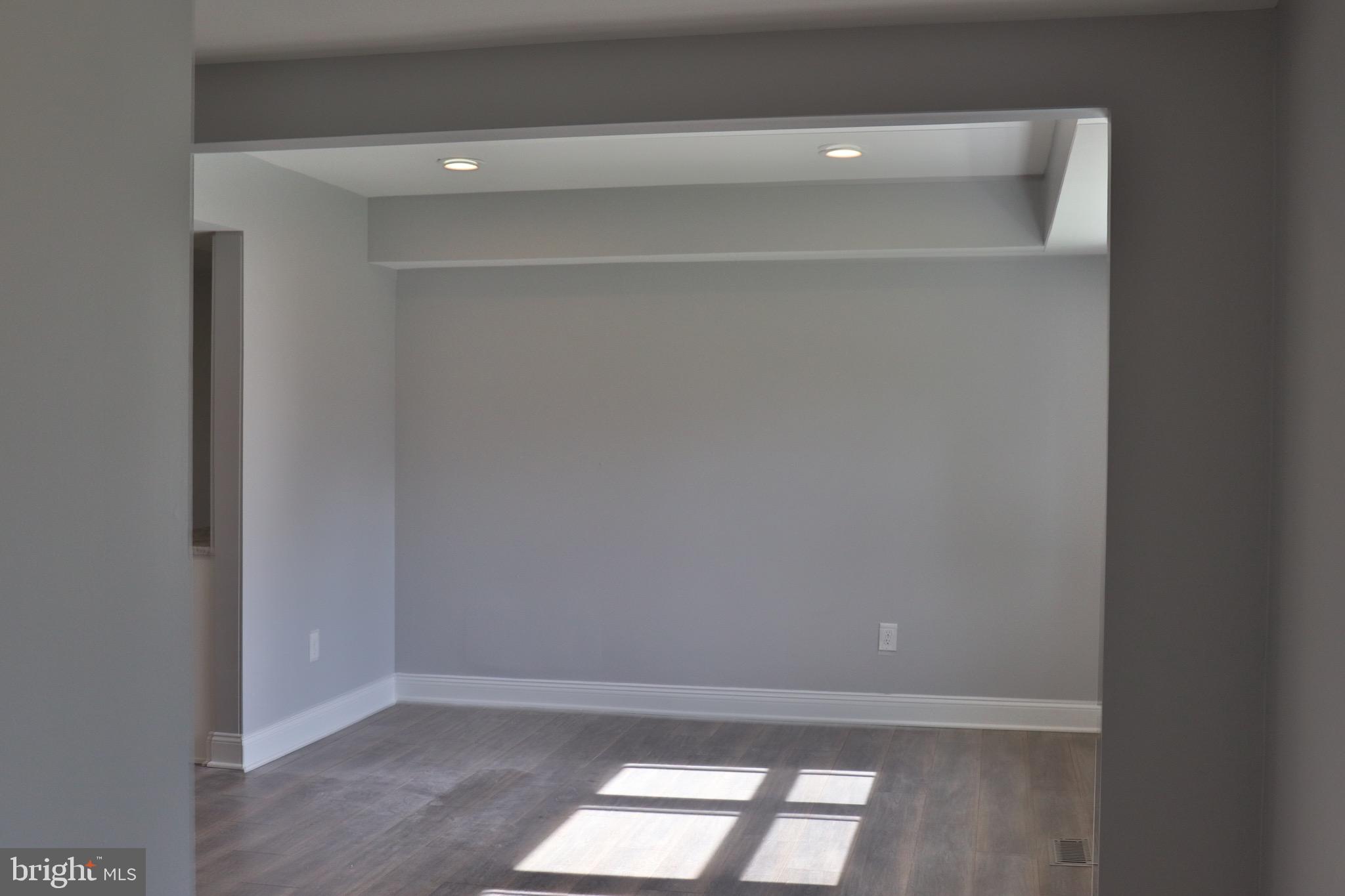 9 Crescent Road Willingboro, NJ 08046 - Photo 13 of 19 Dining room