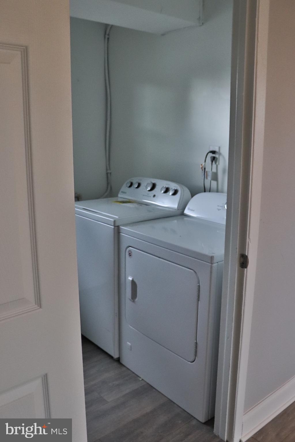 9 Crescent Road Willingboro, NJ 08046 - Photo 18 of 19 Laundry room