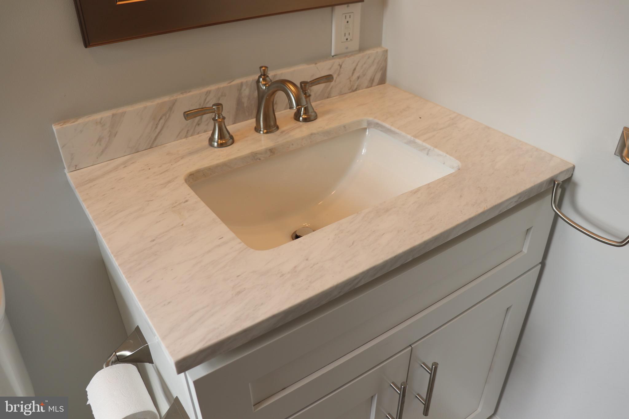 9 Crescent Road Willingboro, NJ 08046 - Photo 19 of 19 Main bathroom
