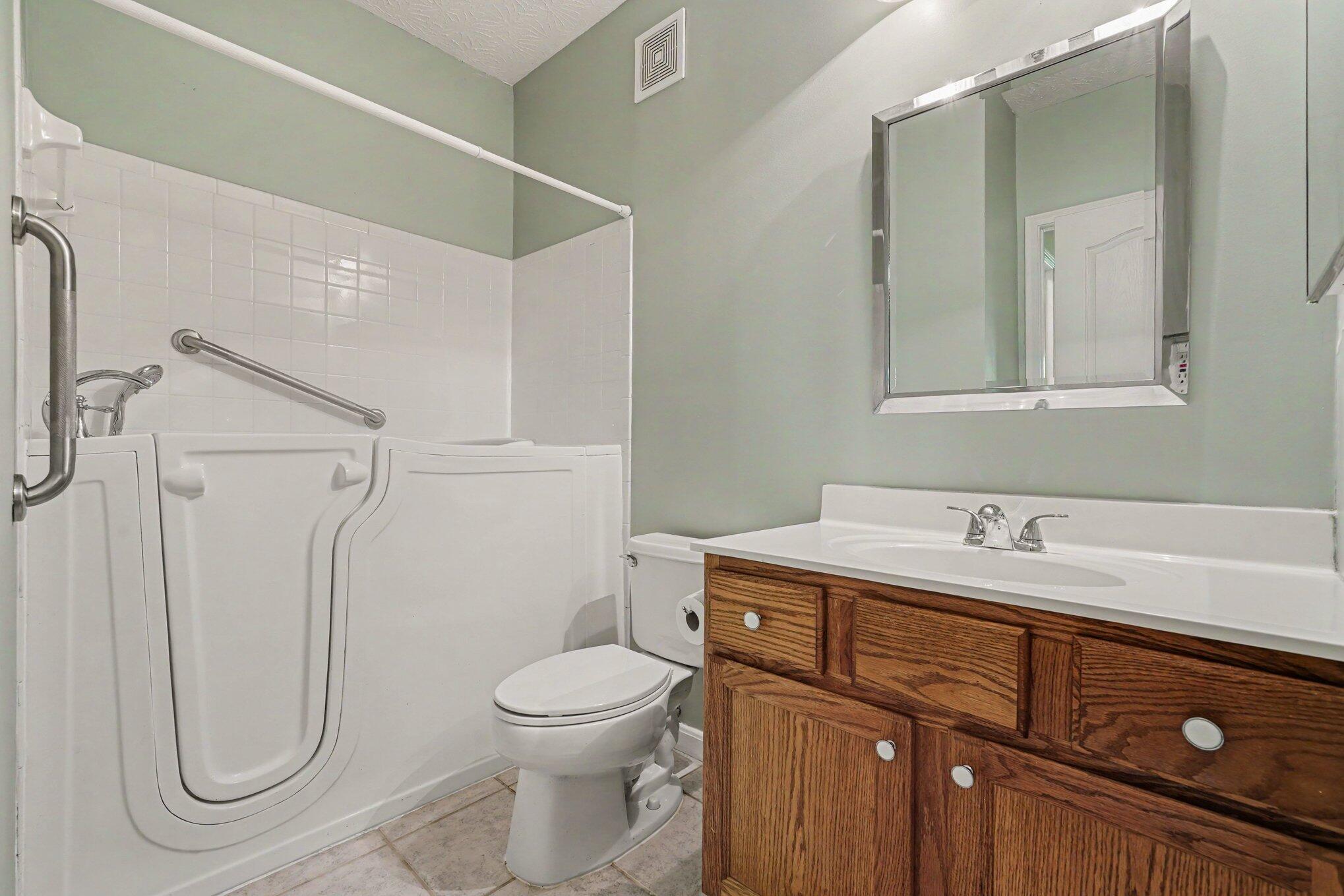 7280 Ridge Edge Court, Unit A Florence, KY 41042 - Photo 28 of 45 024_file_9252