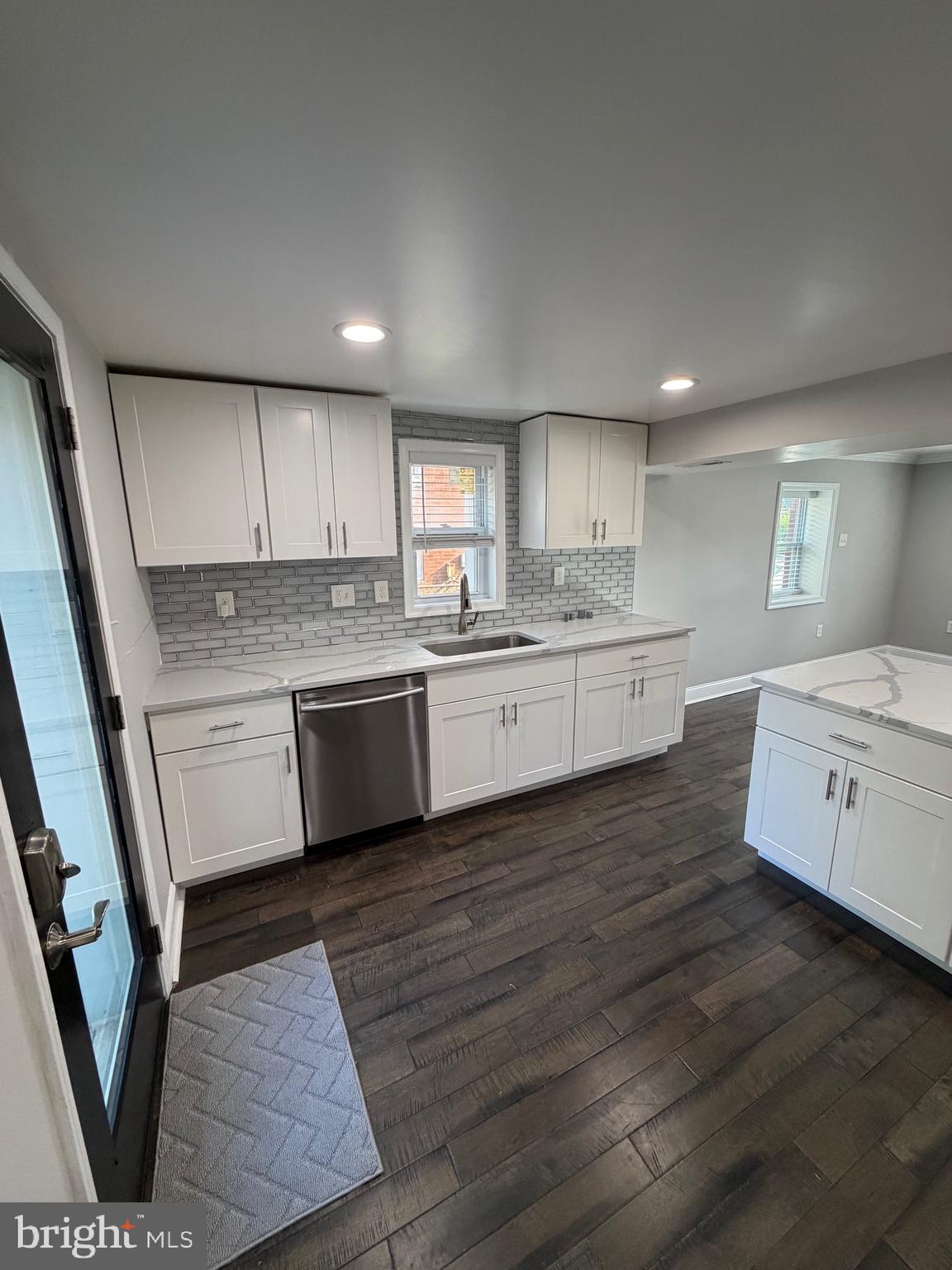 827 University Boulevard West Silver Spring, MD 20901 - Photo 7 of 29