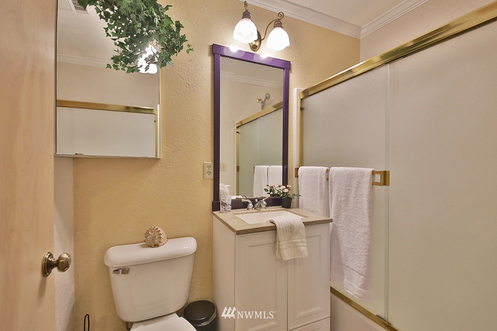 7870 Casey Street Clinton, WA 98236 - Photo 14 of 25 Gallery Image 14